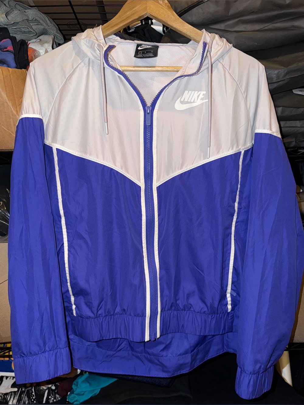 Nike Women’s Purple and White Windbreaker Jacket Size Large Pre Owned